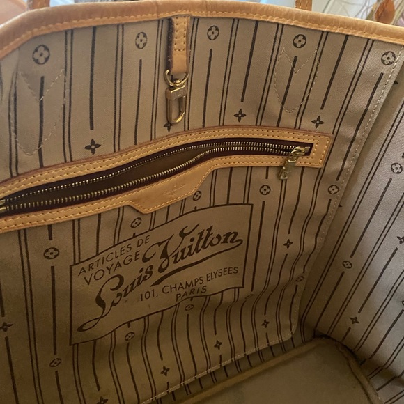 Louis Vuitton Monogram Neverfull - Size GM - Picture 6 of 6